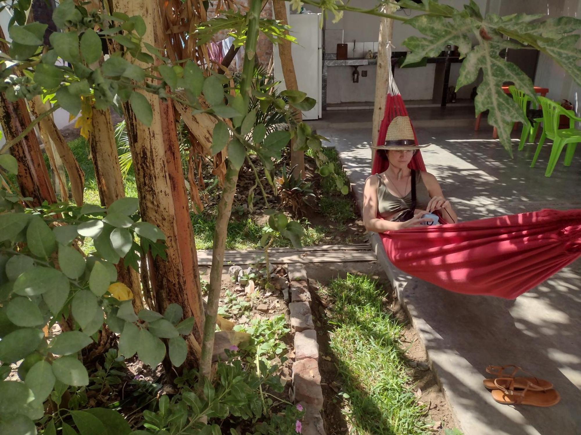 Flying Monkey Hostel Nazca Esterno foto